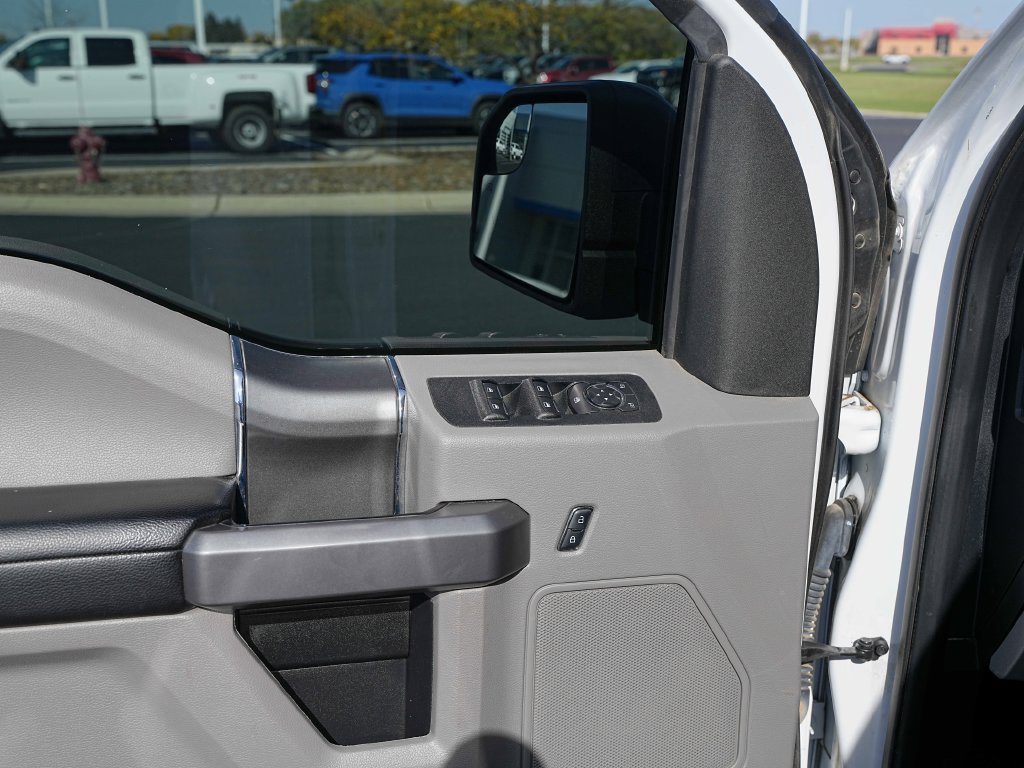Used 2019 Ford F150 XLT w/ Equipment Group 302A Luxury AWD/4WD image 27
