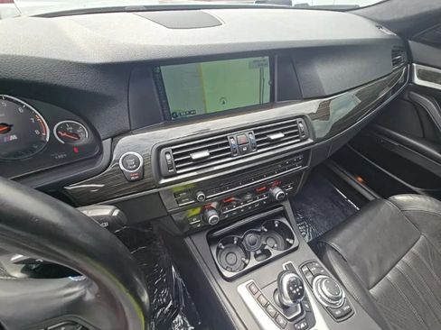 Used 2013 BMW M5 RWD image 9