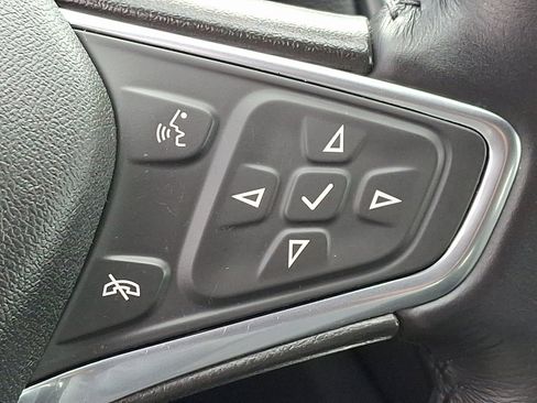 Used 2019 Chevrolet Equinox Premier image 21