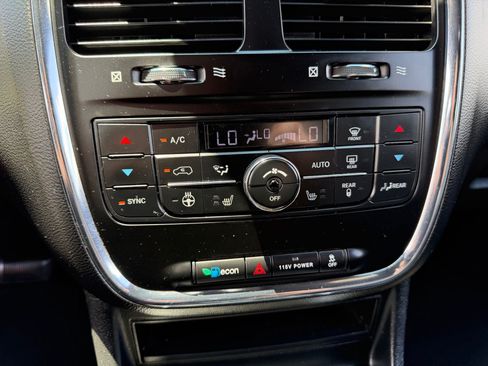 Used 2017 Dodge Grand Caravan GT FWD image 15