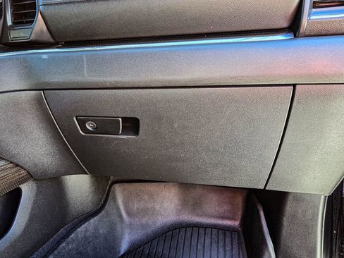 Used 2023 Chevrolet Silverado 1500 LT Trail Boss image 38