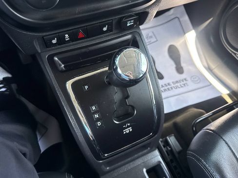 Used 2016 Jeep Patriot High Altitude AWD/4WD image 26