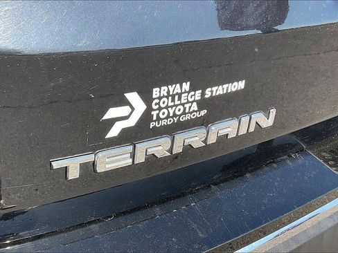 Used 2021 GMC Terrain SLT image 10