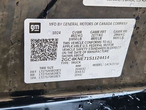 Certified 2025 Chevrolet Silverado 2500 LT w/ Z71 Chrome Sport Edition image 31