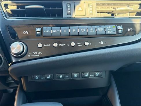 New 2025 Lexus ES 350 Ultra Luxury image 34