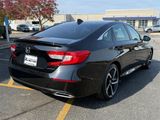 Used 2018 Honda Accord Sport image 3