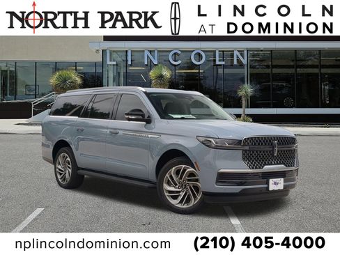 New 2026 Lincoln Navigator L Premier AWD/4WD image 1