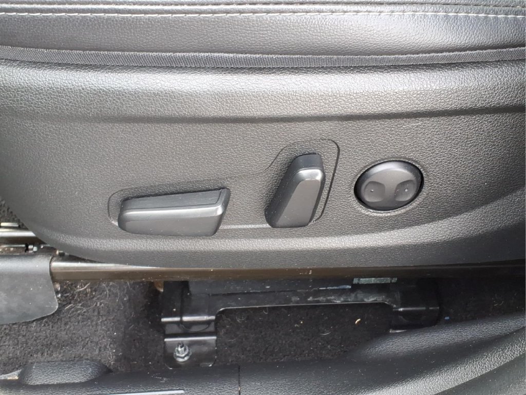 Used 2023 Hyundai Santa Fe SEL Premium AWD/4WD image 18