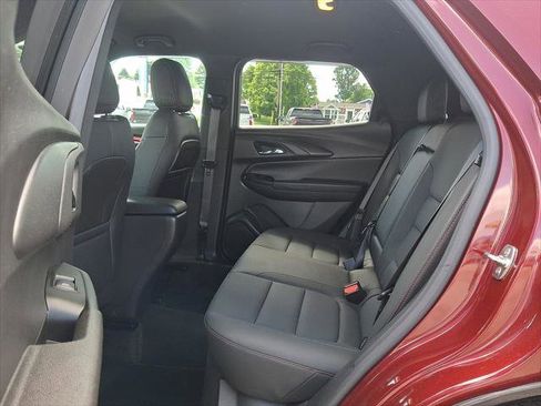Used 2024 Chevrolet TrailBlazer RS w/ Driver Confidence Package AWD/4WD image 10