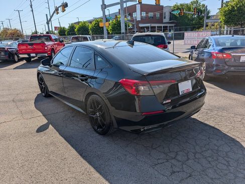 Used 2022 Honda Civic Sport image 7