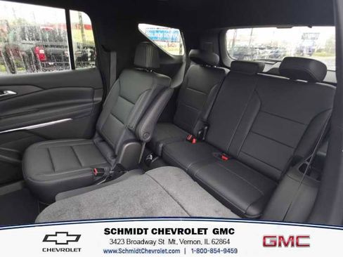 New 2026 Chevrolet Traverse LT w/ Driver Confidence Package image 11