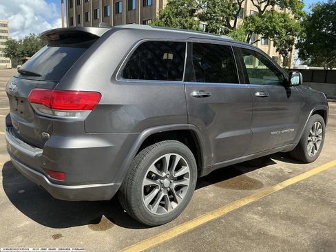 Used 2018 Jeep Grand Cherokee Overland RWD image 5
