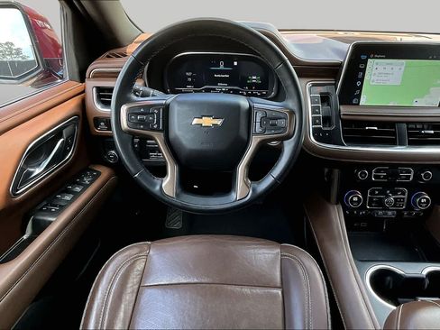 Used 2023 Chevrolet Tahoe High Country w/ LPO, Illumination Package RWD image 6