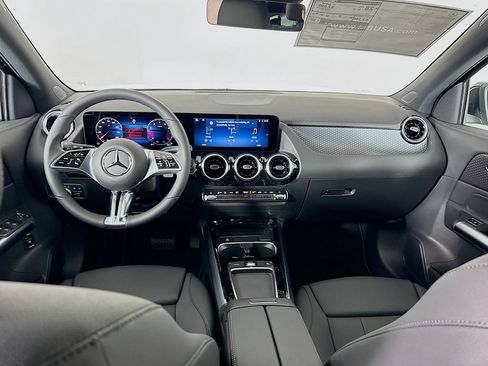 Used 2026 Mercedes-Benz GLA 250 4MATIC image 24