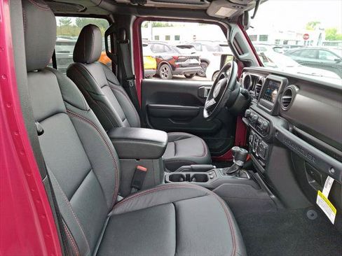 Certified 2021 Jeep Wrangler Unlimited Sport AWD/4WD image 12