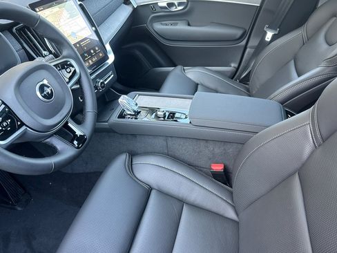 New 2026 Volvo XC90 T8 Ultra w/ Protection Package image 9