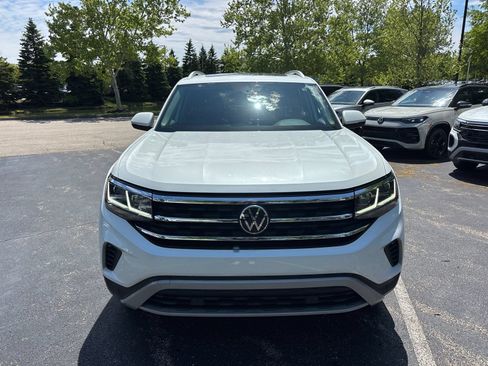 Used 2023 Volkswagen Atlas SEL AWD/4WD image 2