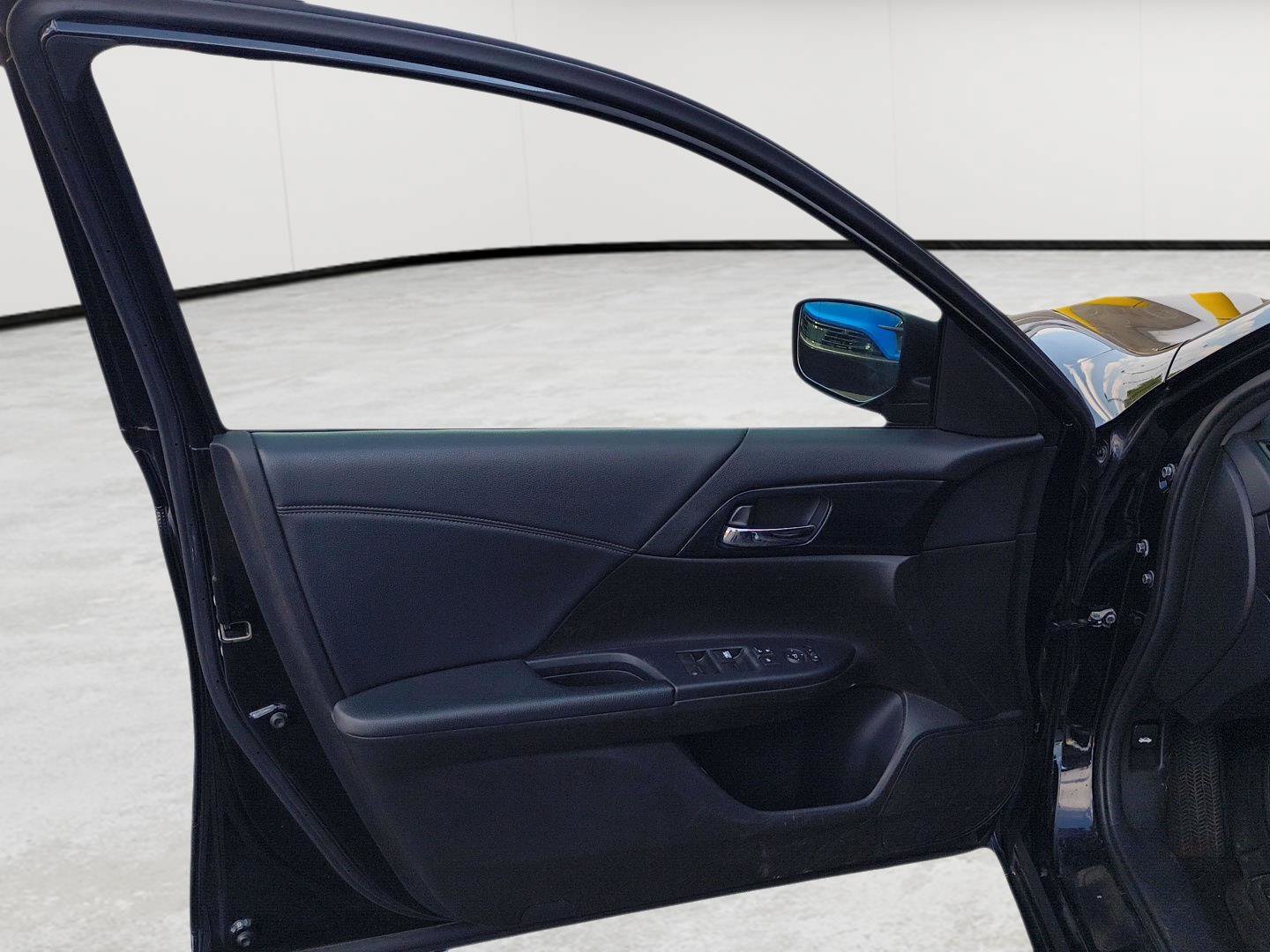Used 2014 Honda Accord Sport image 4
