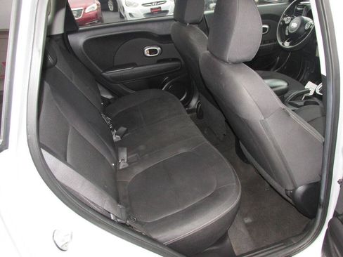 Used 2015 Kia Soul FWD image 21