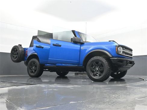 Used 2022 Ford Bronco Black Diamond image 32