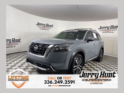 Used 2025 Nissan Pathfinder Platinum