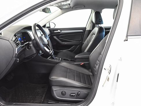 Used 2022 Volkswagen Jetta SE FWD image 15