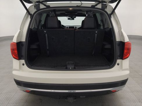 Used 2018 Honda Pilot Touring image 29