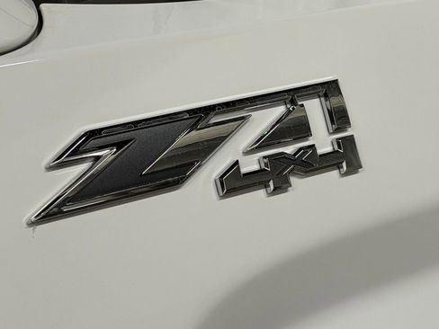 Used 2017 GMC Sierra 1500 SLE image 10