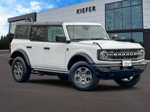 Used 2025 Ford Bronco Big Bend image 2