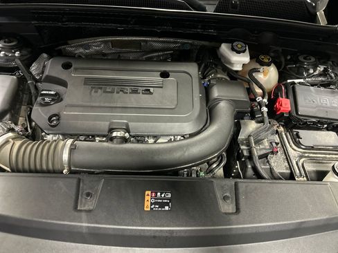 Used 2022 Buick Envision Essence w/ Safety Package image 26