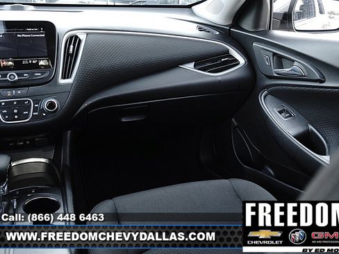 Used 2024 Chevrolet Malibu LT FWD image 30