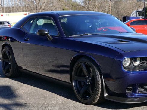 Used 2017 Dodge Challenger SRT Hellcat image 44