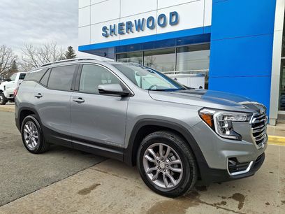 Used 2024 GMC Terrain SLT w/ Infotainment Package II