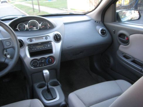 Used 2005 Saturn ION Level 2 w/ Power Pkg FWD image 17