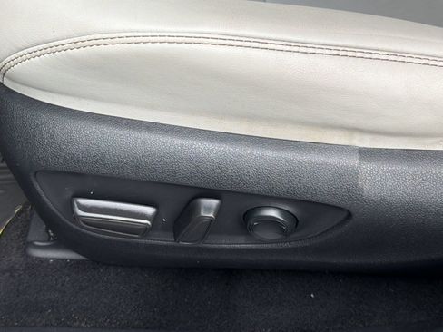Used 2021 Toyota RAV4 XLE Premium FWD image 14