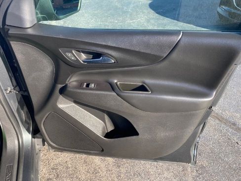 Used 2020 Chevrolet Equinox LT image 16