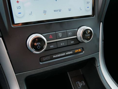 Certified 2024 Ford Edge SEL AWD/4WD image 25