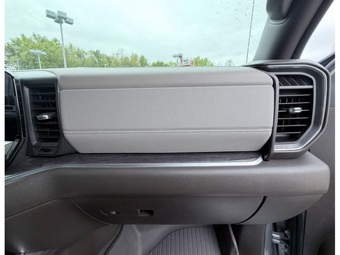 Used 2024 Chevrolet Silverado 1500 LTZ image 21