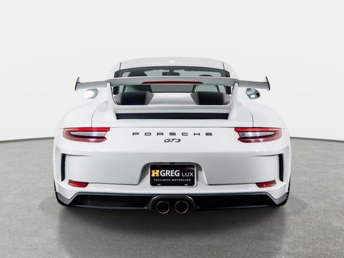 Used 2018 Porsche 911 GT3 w/ Sport Chrono Package RWD image 11