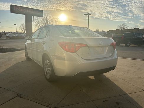 Used 2017 Toyota Corolla L image 7