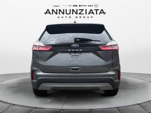 Used 2022 Ford Edge SEL image 4