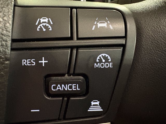 Used 2025 Toyota Camry SE FWD image 16