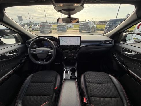 Used 2023 Ford Escape ST-Line w/ Tech Pack #1 FWD image 31