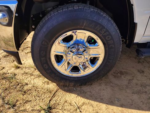 New 2026 RAM 2500 Tradesman image 15