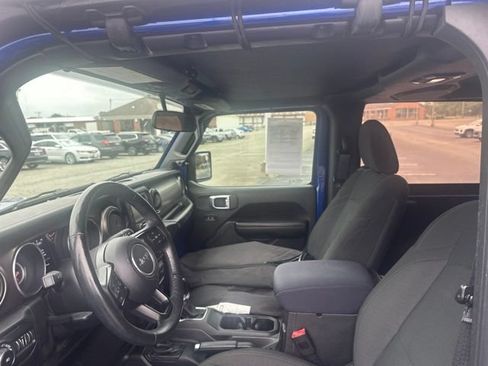 Used 2018 Jeep Wrangler Sport AWD/4WD image 11