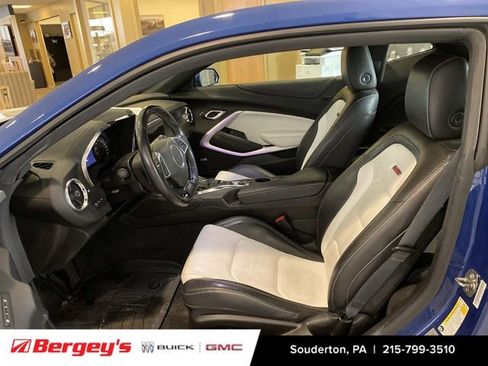 Used 2021 Chevrolet Camaro SS image 3