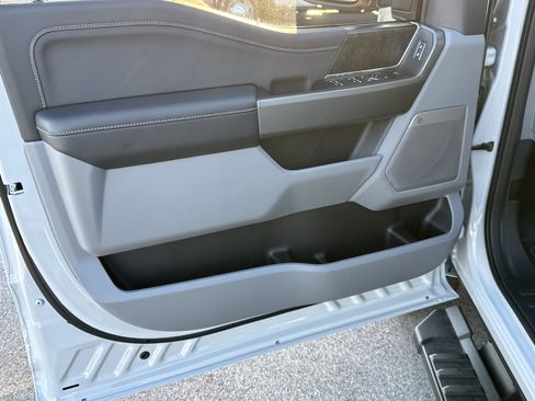 New 2026 Ford F250 XLT w/ XLT Premium Package image 10