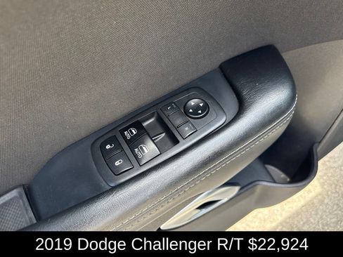 Used 2019 Dodge Challenger R/T w/ Blacktop Package RWD image 11