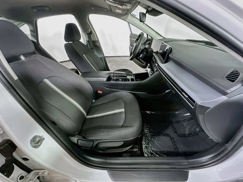 Used 2025 Hyundai Sonata SEL FWD image 11