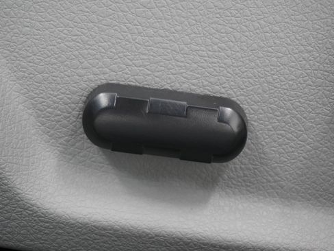 Used 2005 Ford Mustang GT image 15